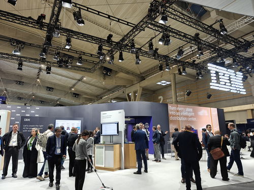 图文直击MWC 5G-A加速商用，AI与通信技术深度融合引领未来